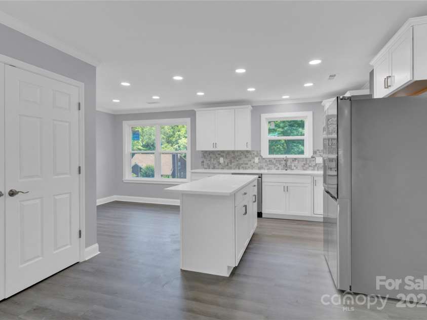 8433 Rittenhouse Circle, Charlotte, NC 28270.  MLS# CAR4151135, YatesRealty ID 114. 