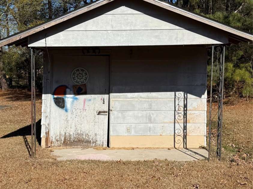 2755 US 74 Highway, Wadesboro, NC 28170.  MLS# CAR4328270, YatesRealty ID 1140. 