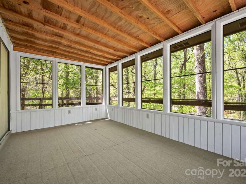 320 Hillswick Road, Tryon, NC 28782.  MLS# CAR4240021, YatesRealty ID 11400. 