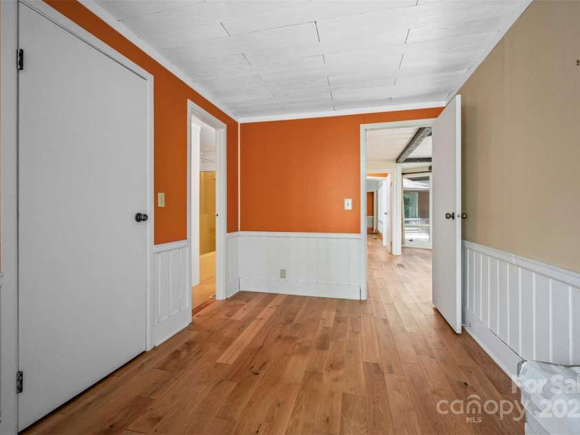 320 Hillswick Road, Tryon, NC 28782.  MLS# CAR4240021, YatesRealty ID 11400. 