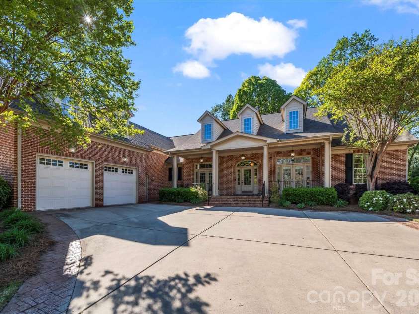 836 Abilene Lane, Fort Mill, SC 29715.  MLS# CAR4316404, YatesRealty ID 11400. 
