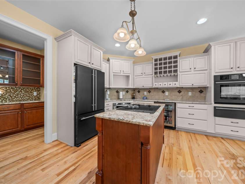 836 Abilene Lane, Fort Mill, SC 29715.  MLS# CAR4316404, YatesRealty ID 11400. 