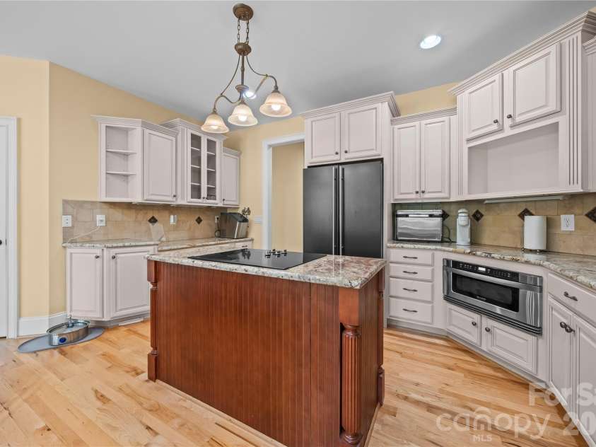 836 Abilene Lane, Fort Mill, SC 29715.  MLS# CAR4316404, YatesRealty ID 11400. 