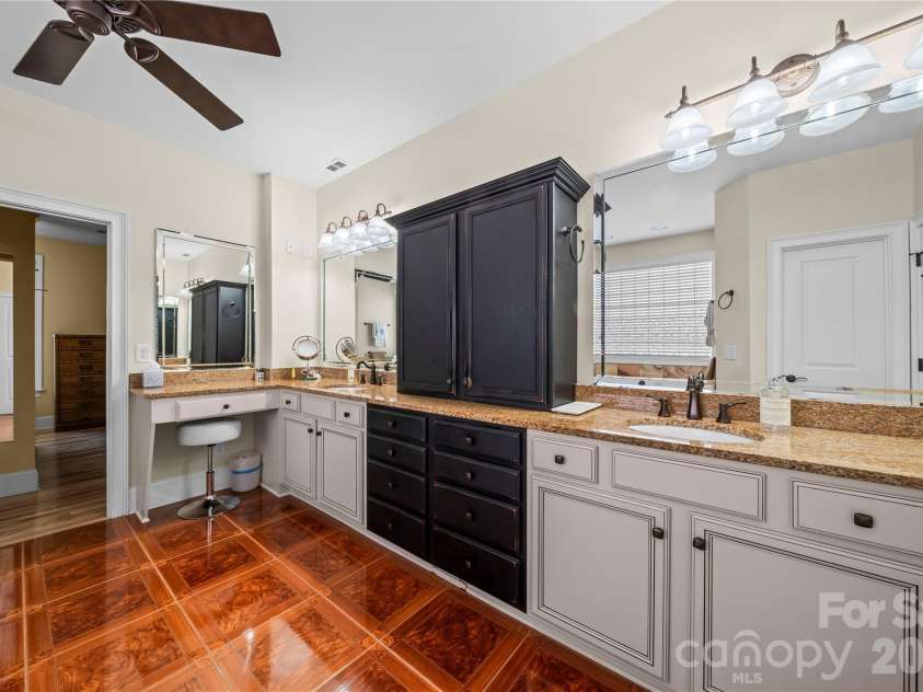 836 Abilene Lane, Fort Mill, SC 29715.  MLS# CAR4316404, YatesRealty ID 11400. 