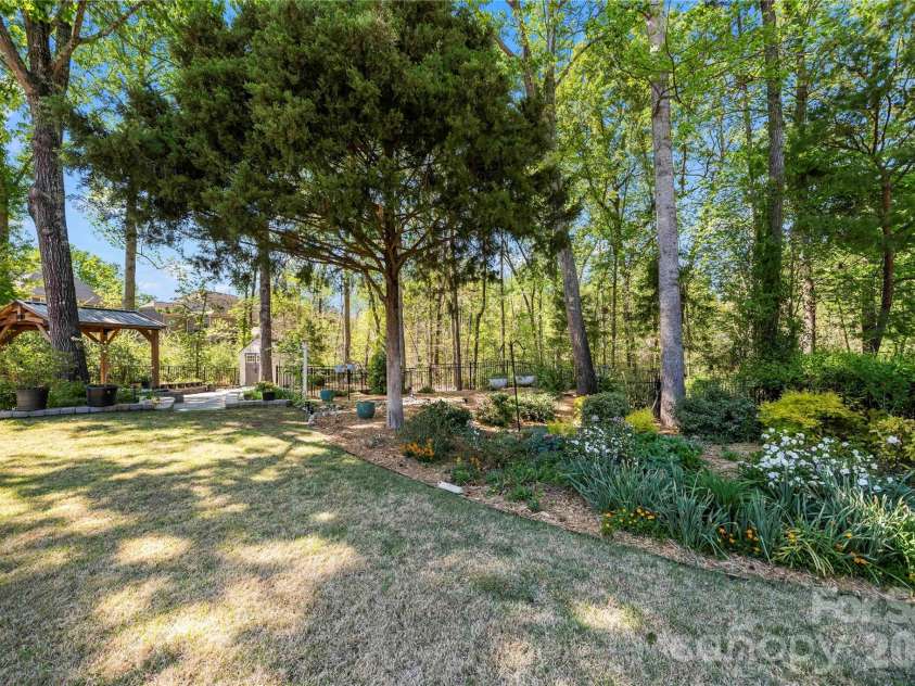 836 Abilene Lane, Fort Mill, SC 29715.  MLS# CAR4316404, YatesRealty ID 11400. 