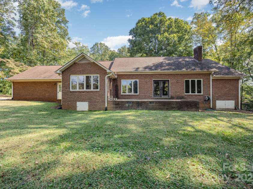 240 Partridge Run, Salisbury, NC 28147.  MLS# CAR4305095, YatesRealty ID 11401. 