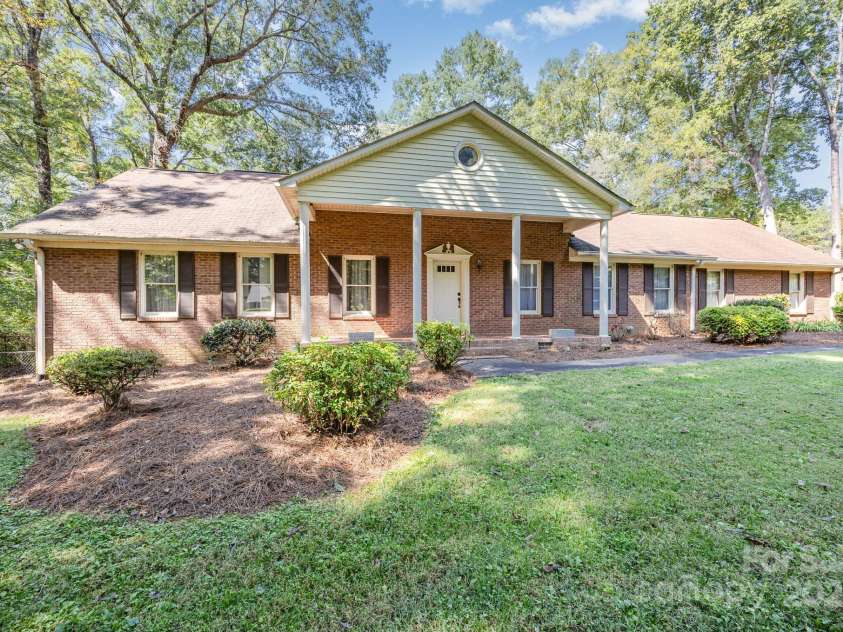240 Partridge Run, Salisbury, NC 28147.  MLS# CAR4305095, YatesRealty ID 11401. There's no place like home!
