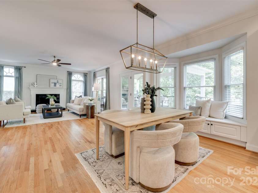 6804 Riesman Lane, Charlotte, NC 28210.  MLS# CAR4241692, YatesRealty ID 11401. 