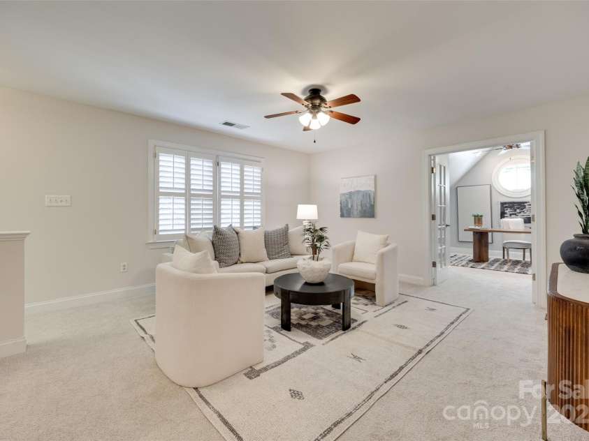 6804 Riesman Lane, Charlotte, NC 28210.  MLS# CAR4241692, YatesRealty ID 11401. 