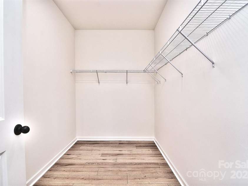 103 Bunker Hill Lane, Statesville, NC 28677.  MLS# CAR4194629, YatesRealty ID 11403. 