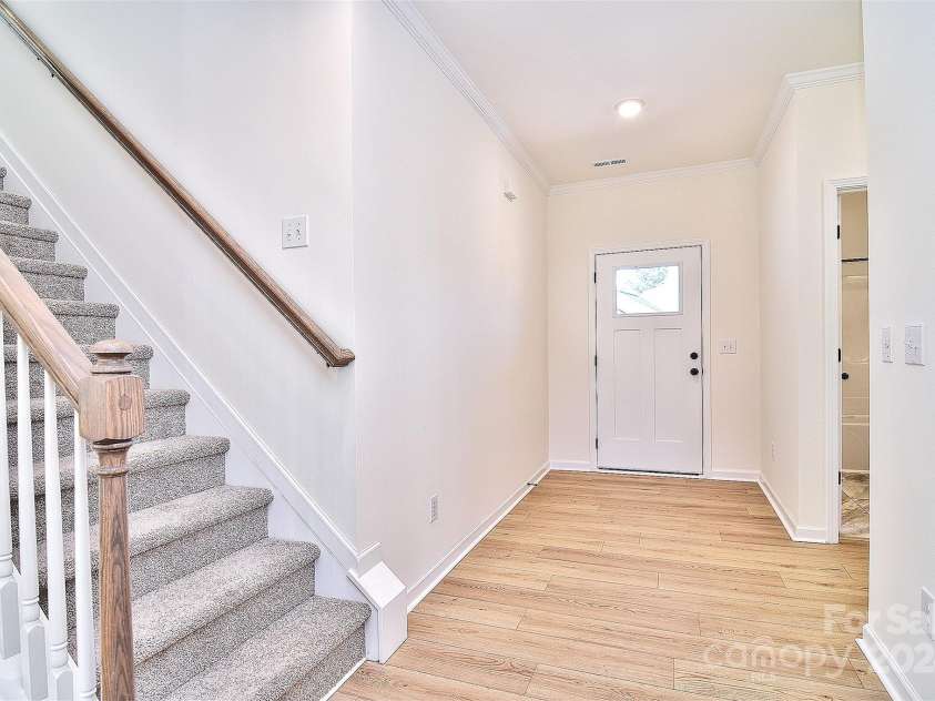 103 Bunker Hill Lane, Statesville, NC 28677.  MLS# CAR4194629, YatesRealty ID 11403. 