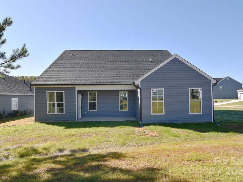 103 Bunker Hill Lane, Statesville, NC 28677.  MLS# CAR4194629, YatesRealty ID 11403. 