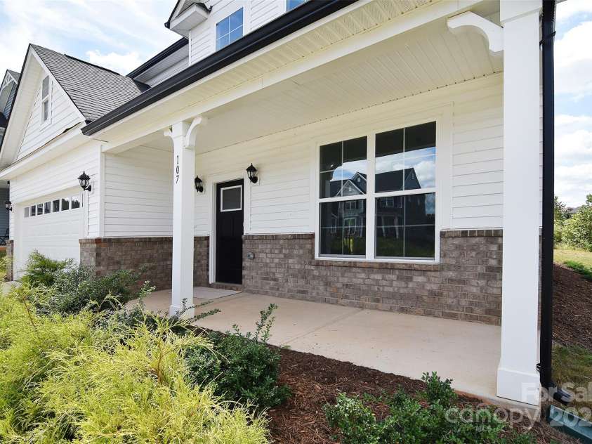 107 Megby Trail, Statesville, NC 28677.  MLS# CAR4224653, YatesRealty ID 11405. 