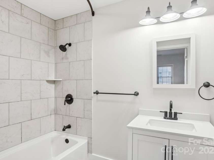 309 Ransom Street, Gastonia, NC 28052.  MLS# CAR4207396, YatesRealty ID 11406. 