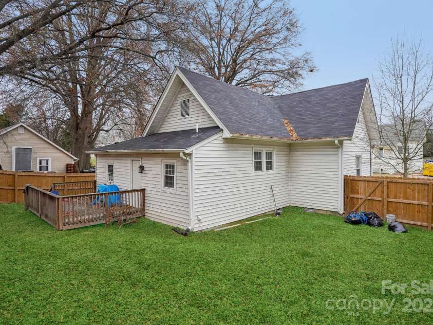 309 Ransom Street, Gastonia, NC 28052.  MLS# CAR4207396, YatesRealty ID 11406. 