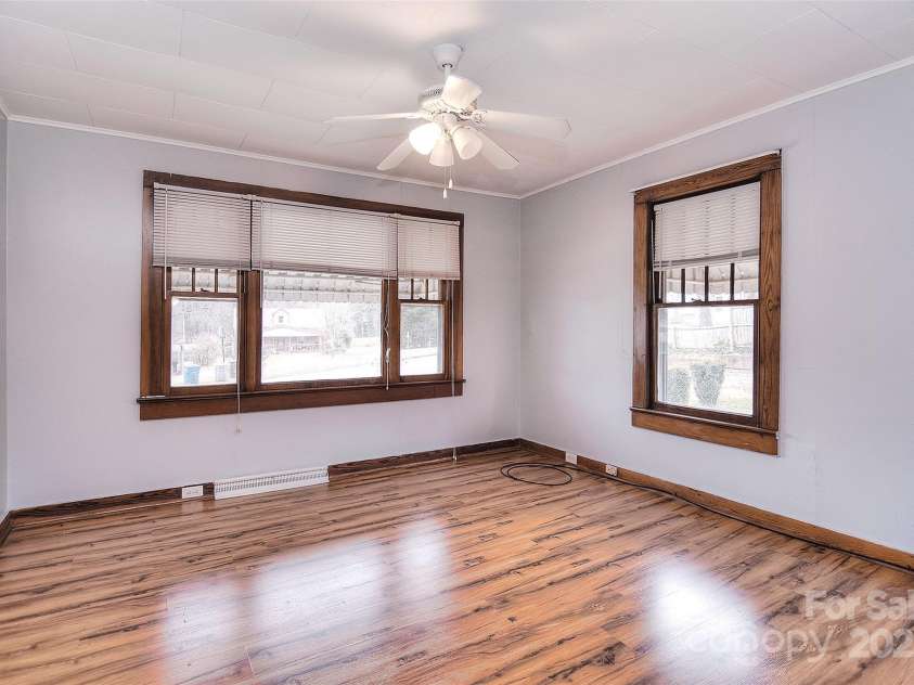 1648 Newton Drive, Statesville, NC 28677.  MLS# CAR4219363, YatesRealty ID 11407. 