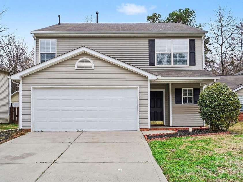 4322 Wills Way, Charlotte, NC 28227.  MLS# CAR4347356, YatesRealty ID 11407. 