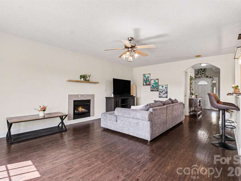 421 Glencroft Drive, Wingate, NC 28174.  MLS# CAR4359807, YatesRealty ID 11408. 