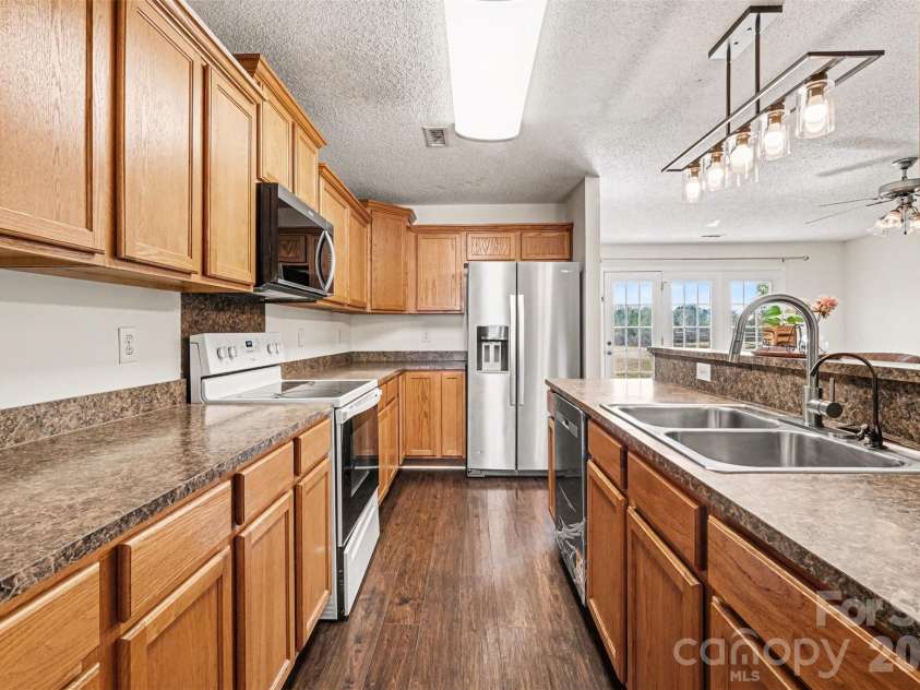 421 Glencroft Drive, Wingate, NC 28174.  MLS# CAR4359807, YatesRealty ID 11408. 