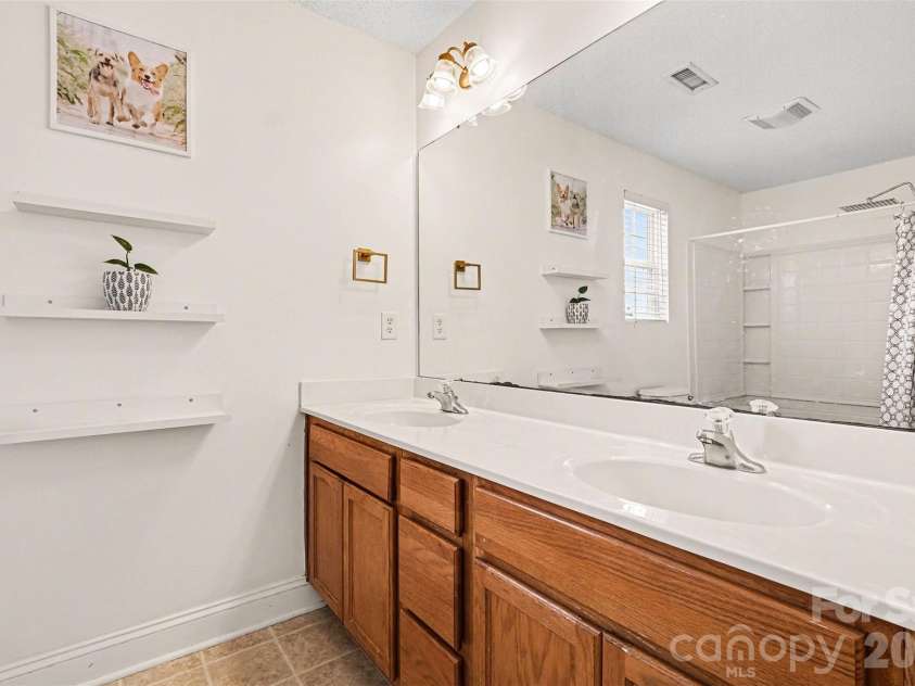 421 Glencroft Drive, Wingate, NC 28174.  MLS# CAR4359807, YatesRealty ID 11408. 