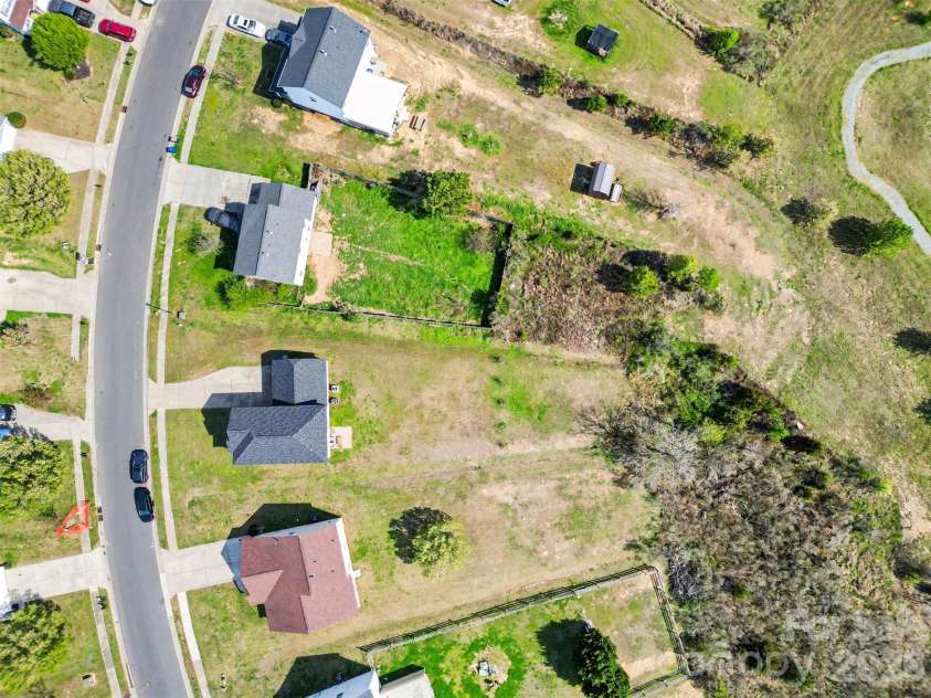421 Glencroft Drive, Wingate, NC 28174.  MLS# CAR4359807, YatesRealty ID 11408. 