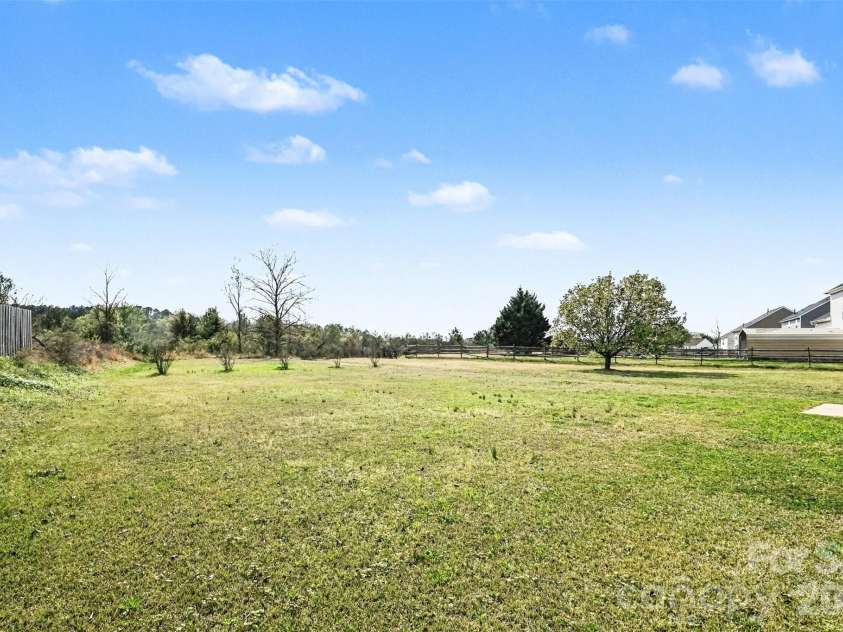 421 Glencroft Drive, Wingate, NC 28174.  MLS# CAR4359807, YatesRealty ID 11408. 