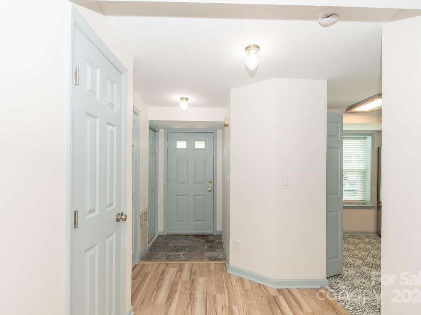 7340 Pebblestone Drive, Charlotte, NC 28212.  MLS# CAR4154474, YatesRealty ID 11409. 