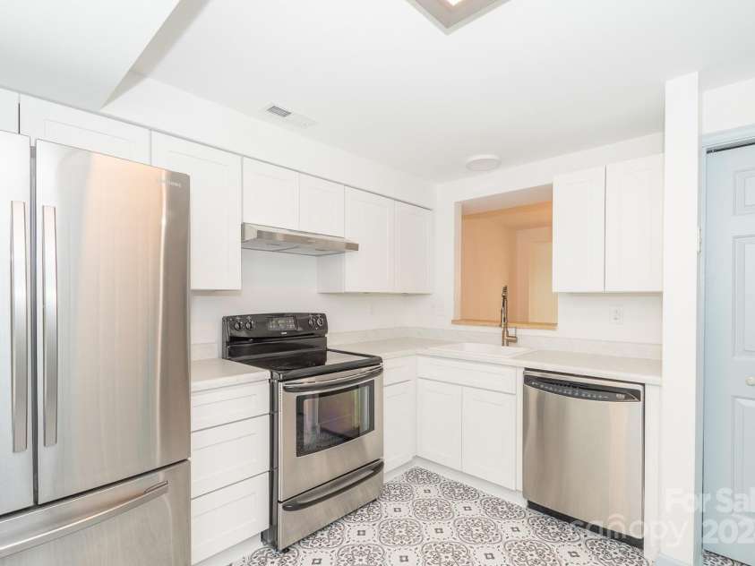 7340 Pebblestone Drive, Charlotte, NC 28212.  MLS# CAR4154474, YatesRealty ID 11409. 