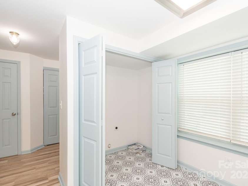 7340 Pebblestone Drive, Charlotte, NC 28212.  MLS# CAR4154474, YatesRealty ID 11409. 