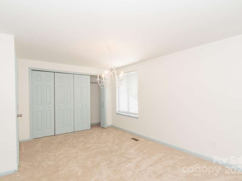 7340 Pebblestone Drive, Charlotte, NC 28212.  MLS# CAR4154474, YatesRealty ID 11409. 