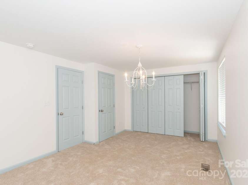 7340 Pebblestone Drive, Charlotte, NC 28212.  MLS# CAR4154474, YatesRealty ID 11409. 