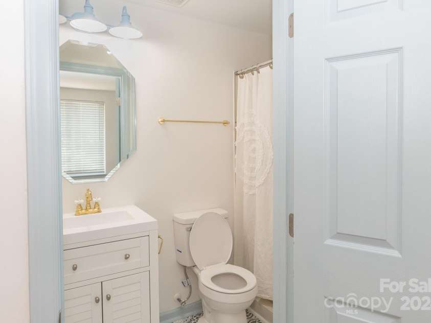 7340 Pebblestone Drive, Charlotte, NC 28212.  MLS# CAR4154474, YatesRealty ID 11409. 