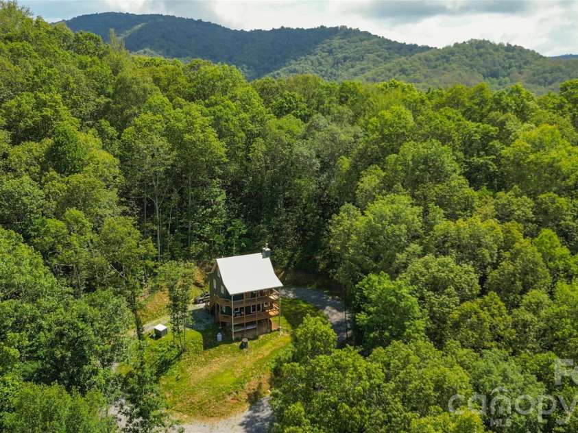 241 Golden Hawk Drive, Bryson City, NC 28713.  MLS# CAR4340826, YatesRealty ID 1141. 
