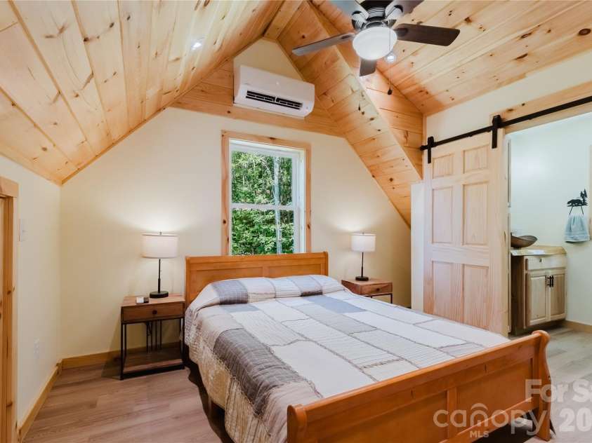 241 Golden Hawk Drive, Bryson City, NC 28713.  MLS# CAR4340826, YatesRealty ID 1141. 