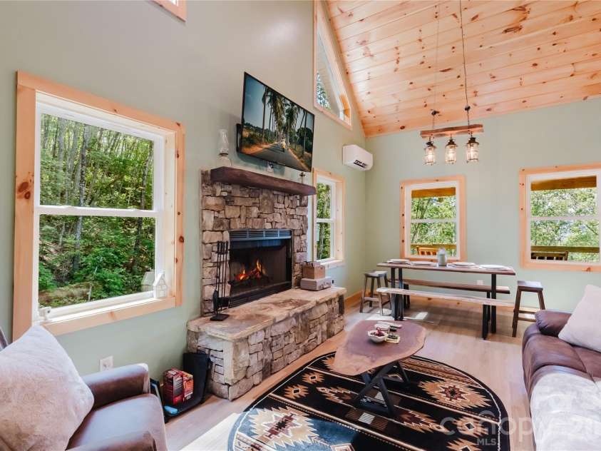 241 Golden Hawk Drive, Bryson City, NC 28713.  MLS# CAR4420380, YatesRealty ID 1141. 