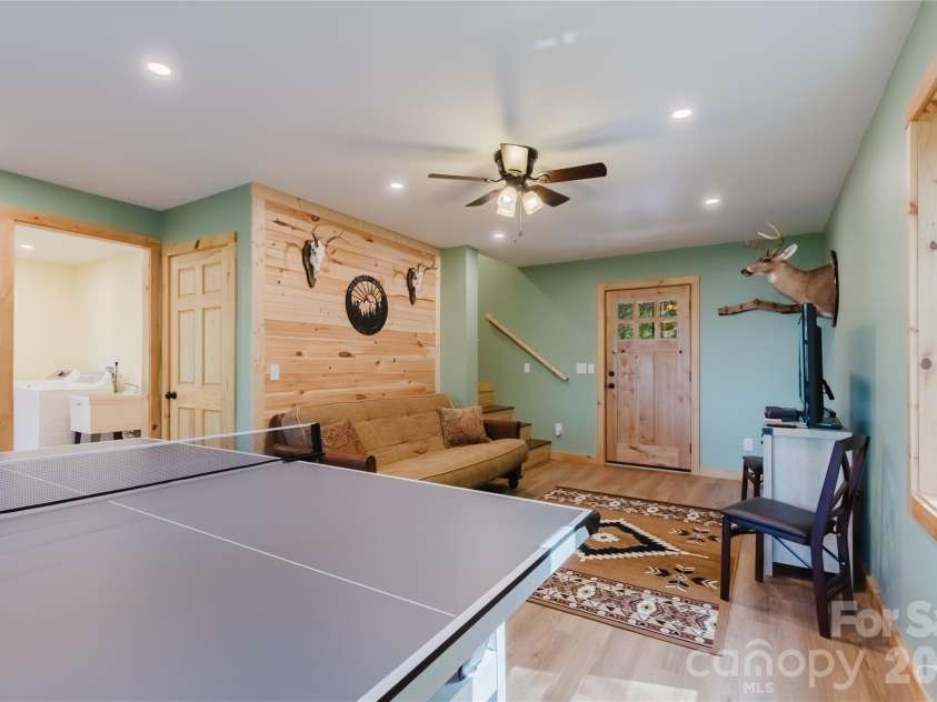 241 Golden Hawk Drive, Bryson City, NC 28713.  MLS# CAR4420380, YatesRealty ID 1141. 