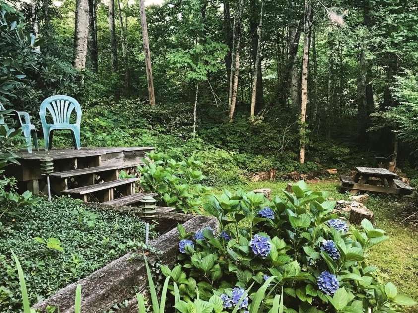 1359 Chestnut Grove Road, Spruce Pine, NC 28777.  MLS# CAR4363225, YatesRealty ID 11412. 