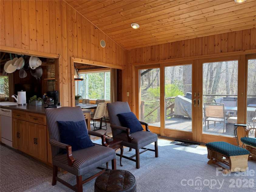 1359 Chestnut Grove Road, Spruce Pine, NC 28777.  MLS# CAR4363225, YatesRealty ID 11412. 