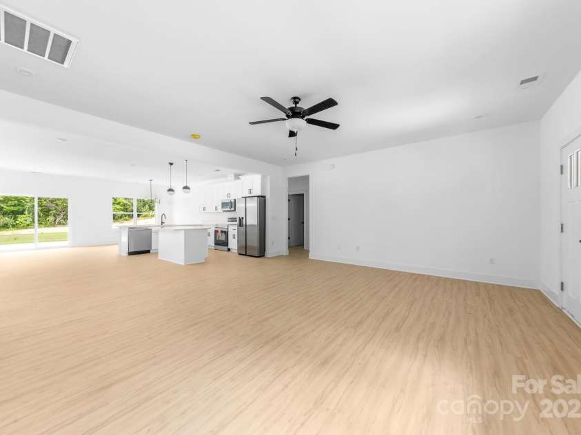 5209 Carden Drive, Charlotte, NC 28227.  MLS# CAR4250481, YatesRealty ID 11412. Living room