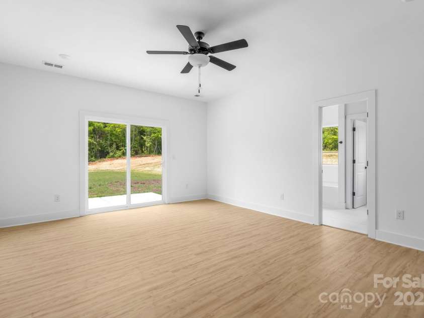 5209 Carden Drive, Charlotte, NC 28227.  MLS# CAR4250481, YatesRealty ID 11412. Primary Bedroom