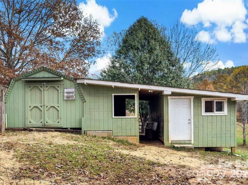 163 Gypsy Mountain Road, Marion, NC 28752.  MLS# CAR4287037, YatesRealty ID 11413. Barn/Outbuilding