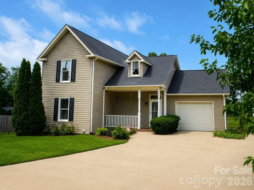 506 Pleasant Street, Spindale, NC 28160.  MLS# CAR4318654, YatesRealty ID 11414. 