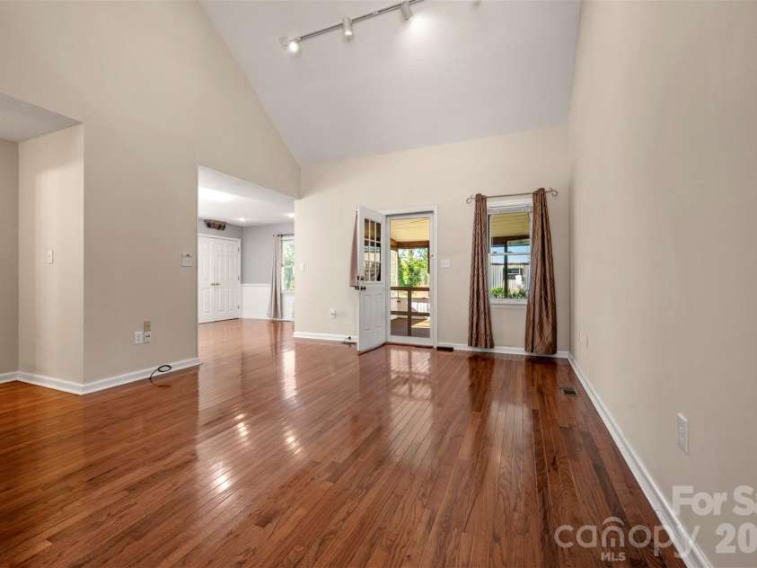 506 Pleasant Street, Spindale, NC 28160.  MLS# CAR4318654, YatesRealty ID 11414. 
