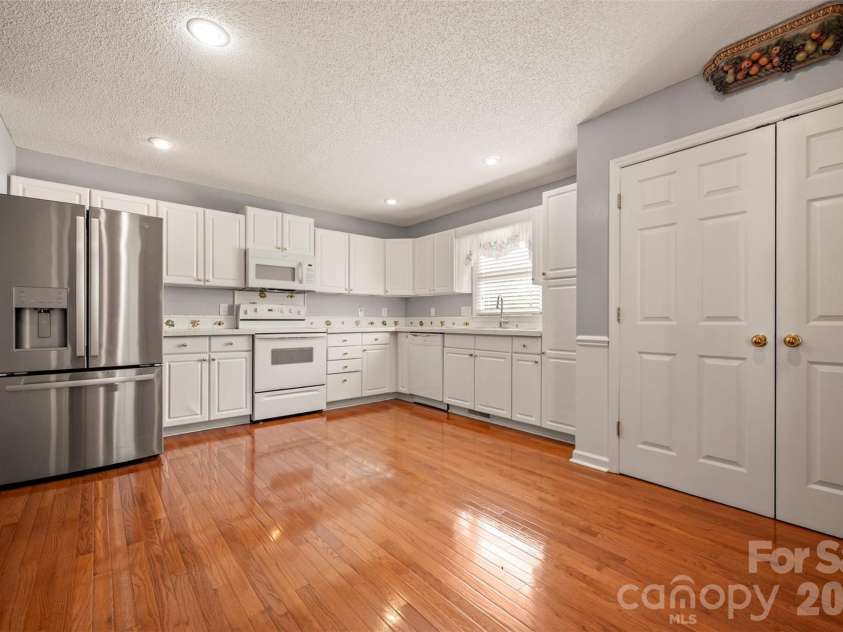 506 Pleasant Street, Spindale, NC 28160.  MLS# CAR4318654, YatesRealty ID 11414. 