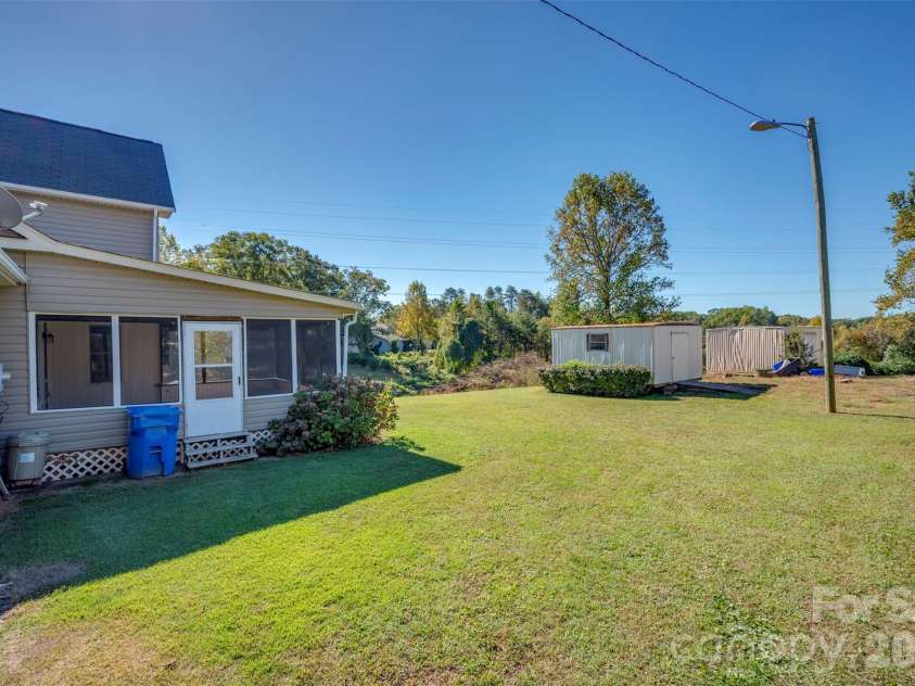 506 Pleasant Street, Spindale, NC 28160.  MLS# CAR4318654, YatesRealty ID 11414. 
