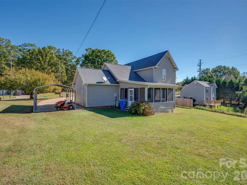 506 Pleasant Street, Spindale, NC 28160.  MLS# CAR4318654, YatesRealty ID 11414. 