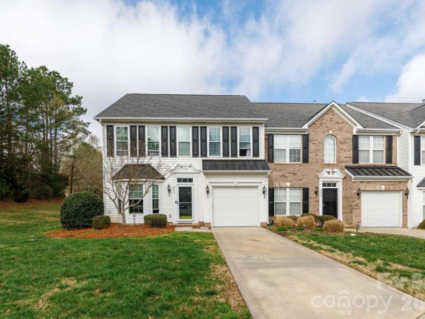 251 Horizon Circle, Rock Hill, SC 29732.  MLS# CAR4356090, YatesRealty ID 11416. 