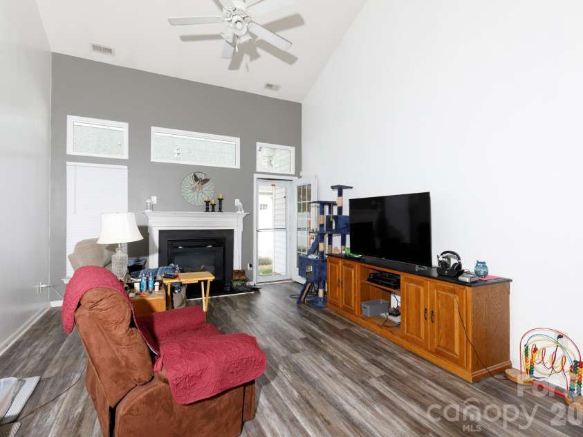 251 Horizon Circle, Rock Hill, SC 29732.  MLS# CAR4356090, YatesRealty ID 11416. 