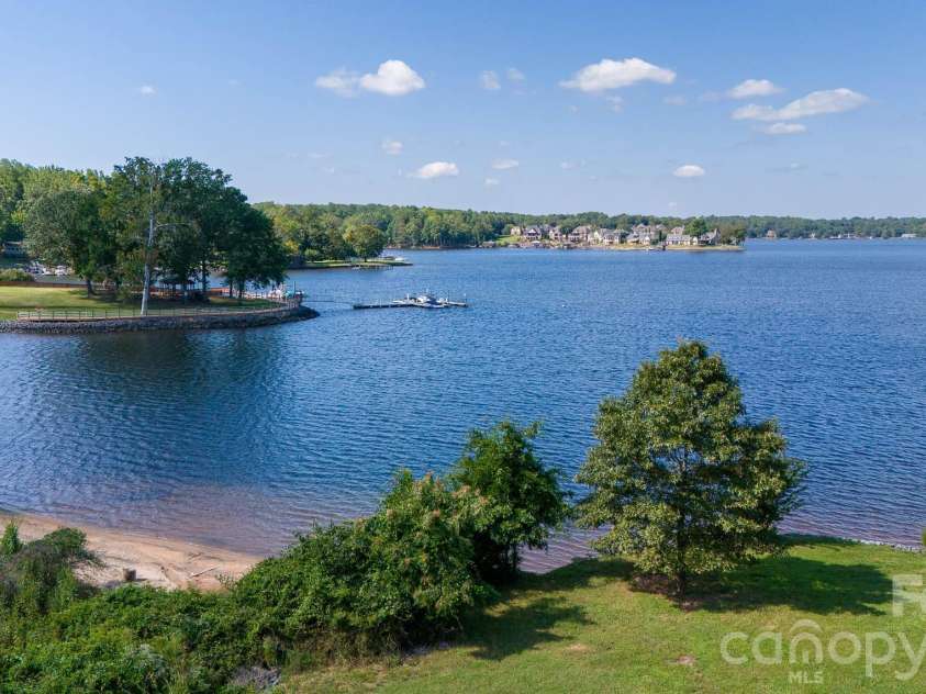 251 Horizon Circle, Rock Hill, SC 29732.  MLS# CAR4356090, YatesRealty ID 11416. 