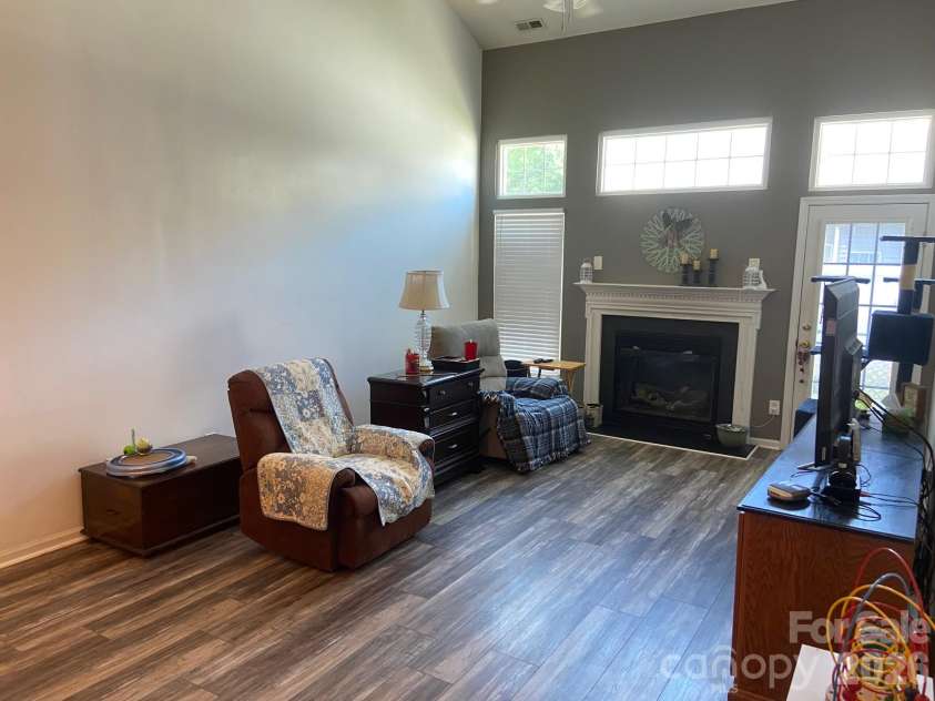 251 Horizon Circle, Rock Hill, SC 29732.  MLS# CAR4356090, YatesRealty ID 11416. 